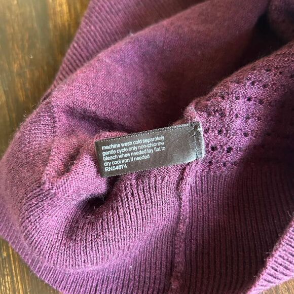 The Limited Small Textured Purple Merino Wool Blend V-Neck Sweater - Picture 7 of 8